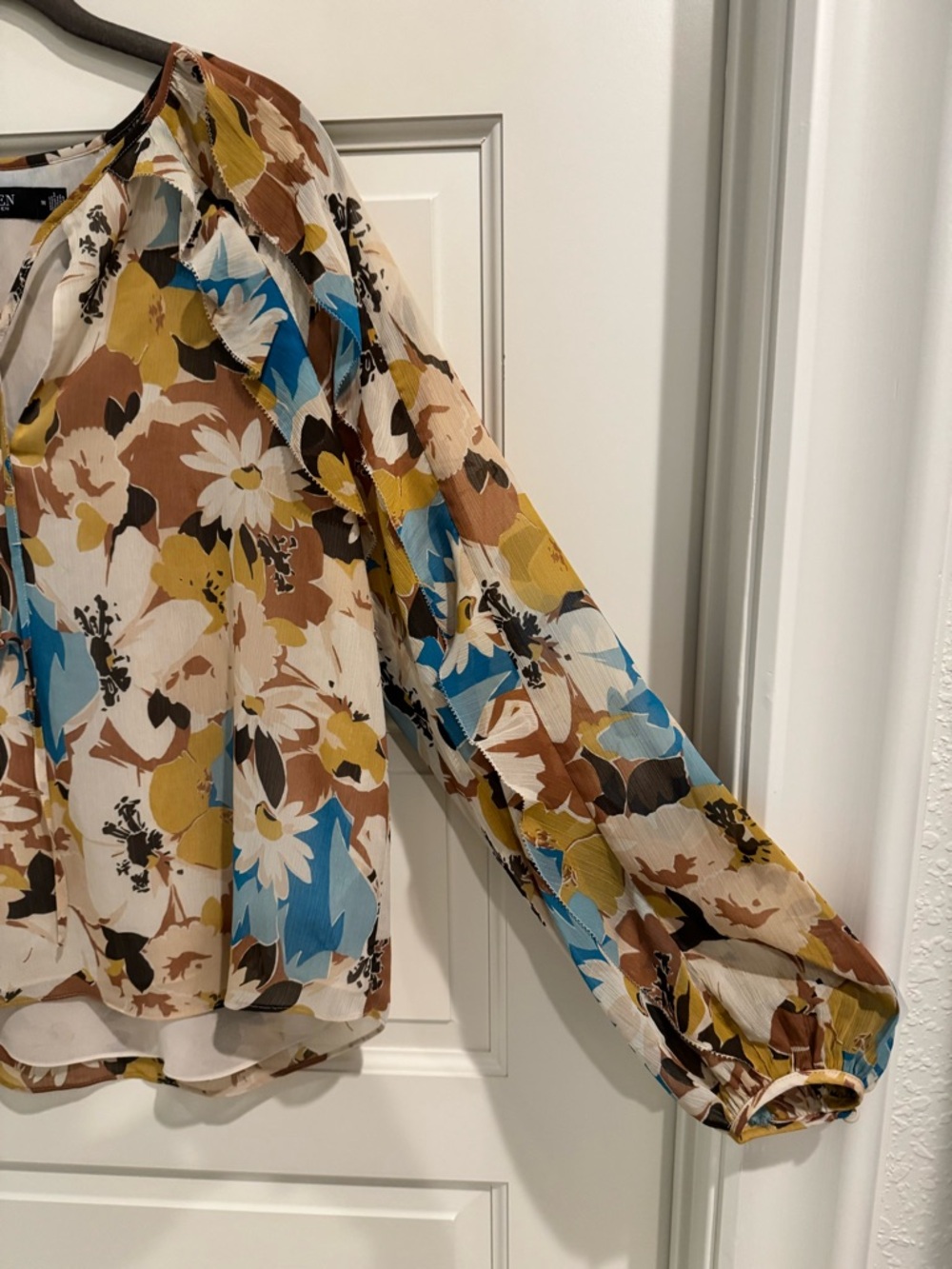 Ralph Lauren Multicolor Floral V-Neck Long Sleeve Blouse - Picture 2 of 3